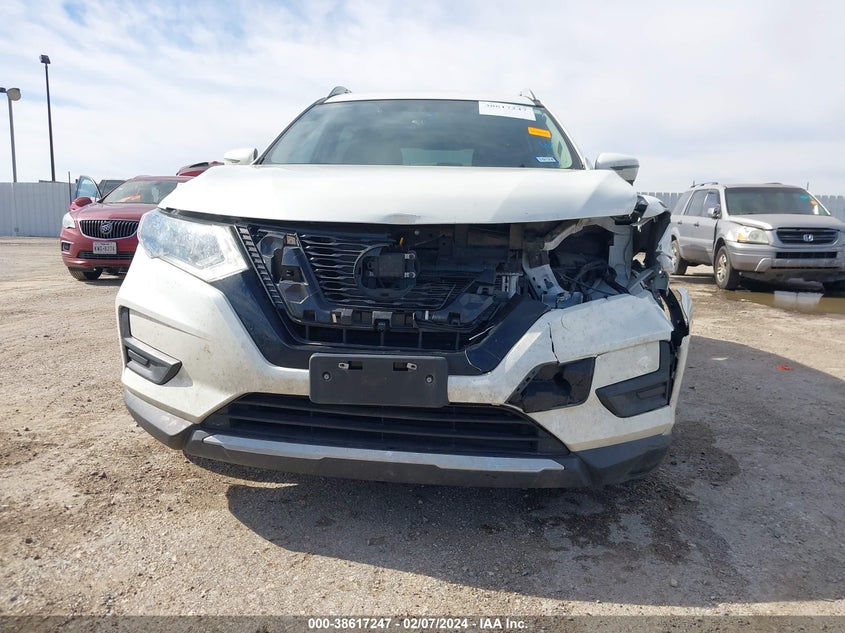 VIN 5N1AT2MT0JC812549 2018 NISSAN ROGUE SV