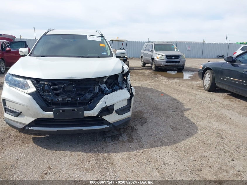 VIN 5N1AT2MT0JC812549 2018 NISSAN ROGUE SV