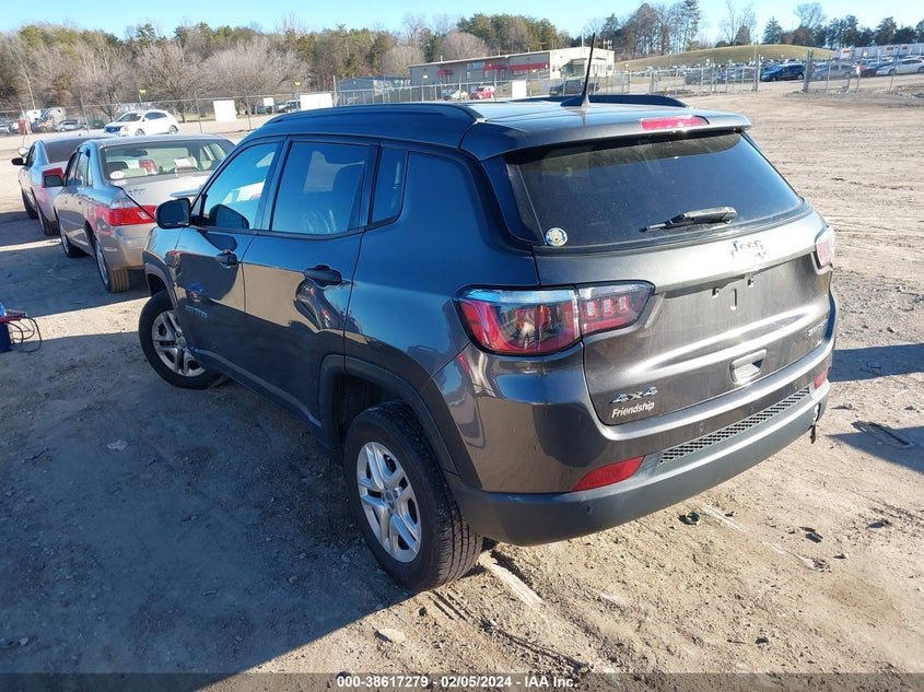 VIN 3C4NJDAB7JT113698 2018 JEEP COMPASS SPORT 4X4