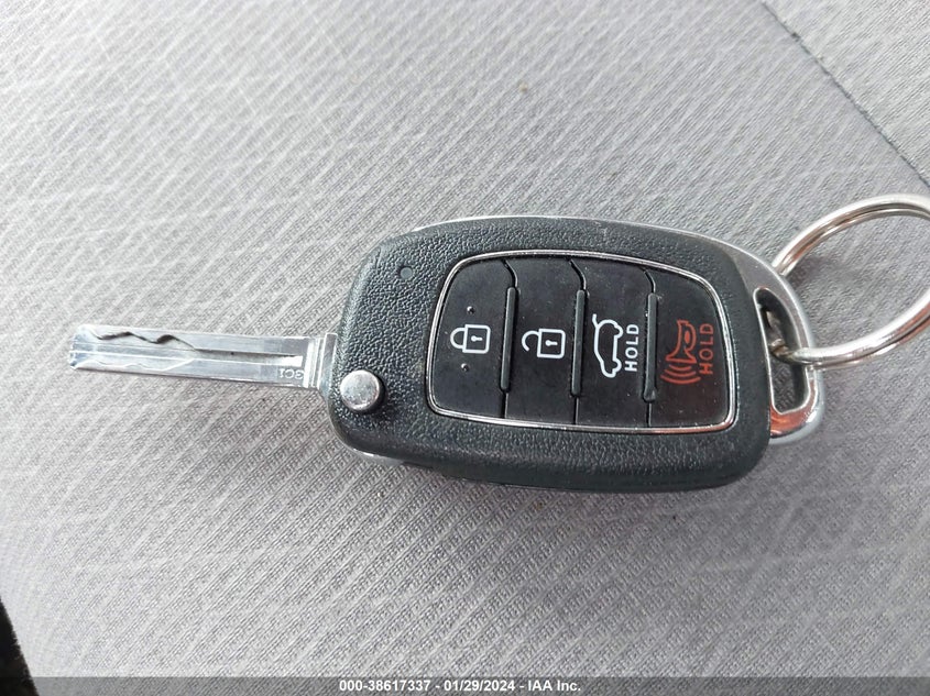 VIN KM8J3CA44JU743054 2018 HYUNDAI TUCSON SEL