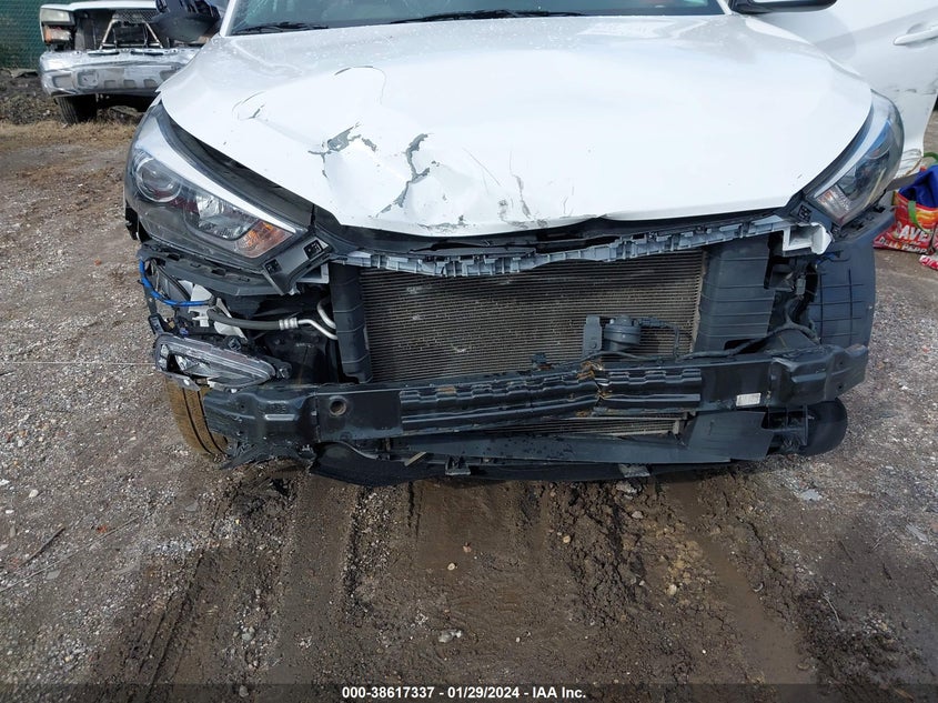 VIN KM8J3CA44JU743054 2018 HYUNDAI TUCSON SEL