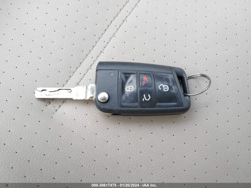 2015 VOLKSWAGEN GOLF SPORTWAGEN TSI S 4-DOOR - 3VWC17AU8FM503461