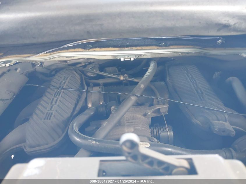 1997 Porsche Boxster Base (A4) Tiptronic/Base (M5) VIN: WP0CA2988VS621867 Lot: 38617927