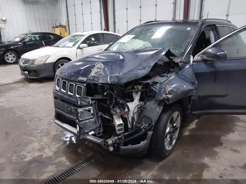 3C4NJDCB1JT163199 2018 Jeep Compass Limited 4X4