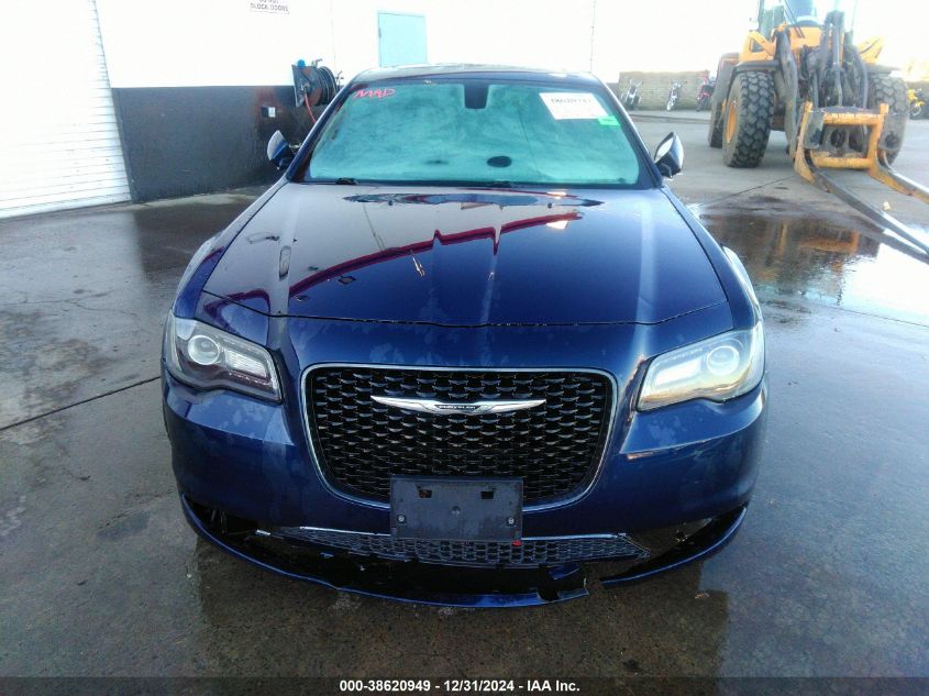 VIN 2C3CCABG4GH295179 2016 Chrysler 300, 300S no.12