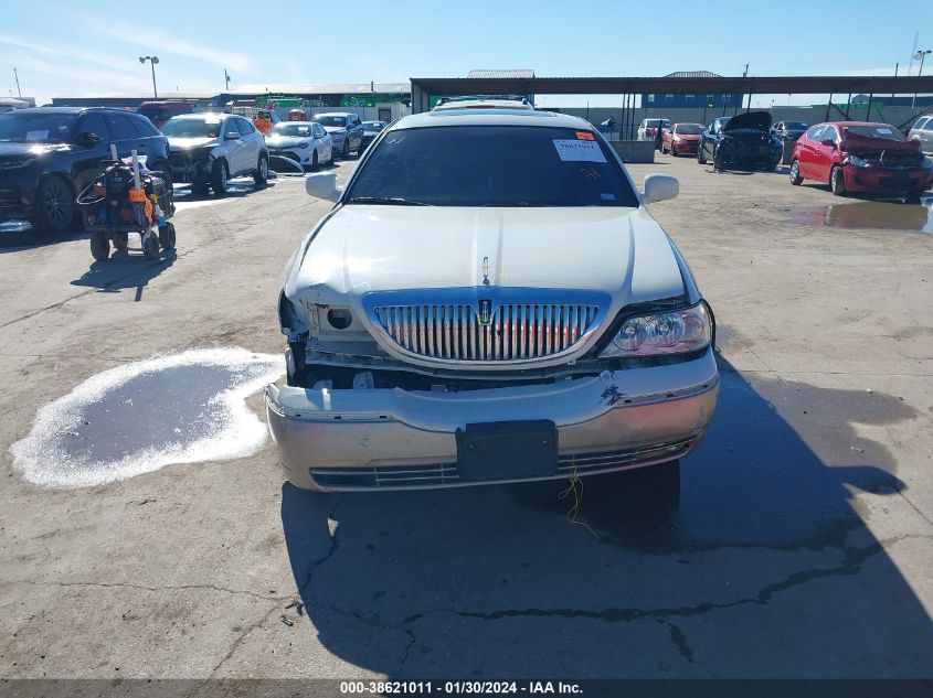 1LNHM82W15Y646370 2005 Lincoln Town Car Signature Limited