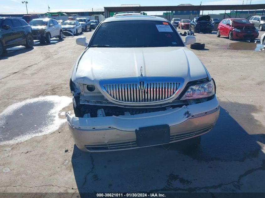 1LNHM82W15Y646370 2005 Lincoln Town Car Signature Limited