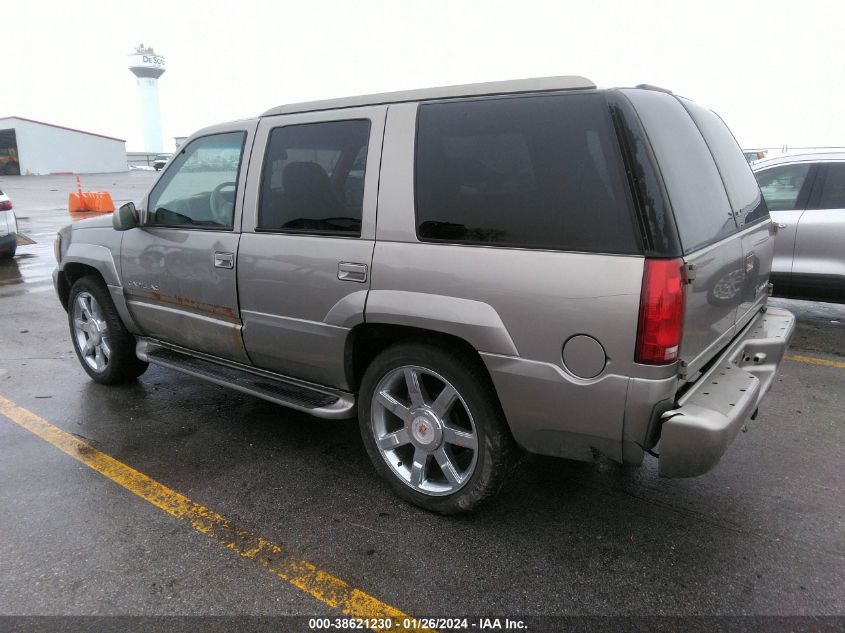 2000 Cadillac Escalade Standard VIN: 1GYEK63R3YR175485 Lot: 38621230