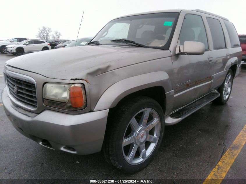 2000 Cadillac Escalade Standard VIN: 1GYEK63R3YR175485 Lot: 38621230