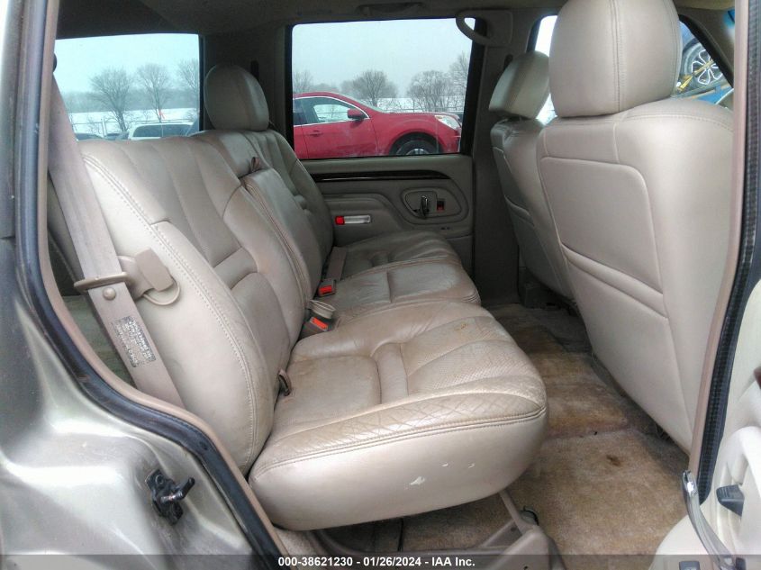 2000 Cadillac Escalade Standard VIN: 1GYEK63R3YR175485 Lot: 38621230