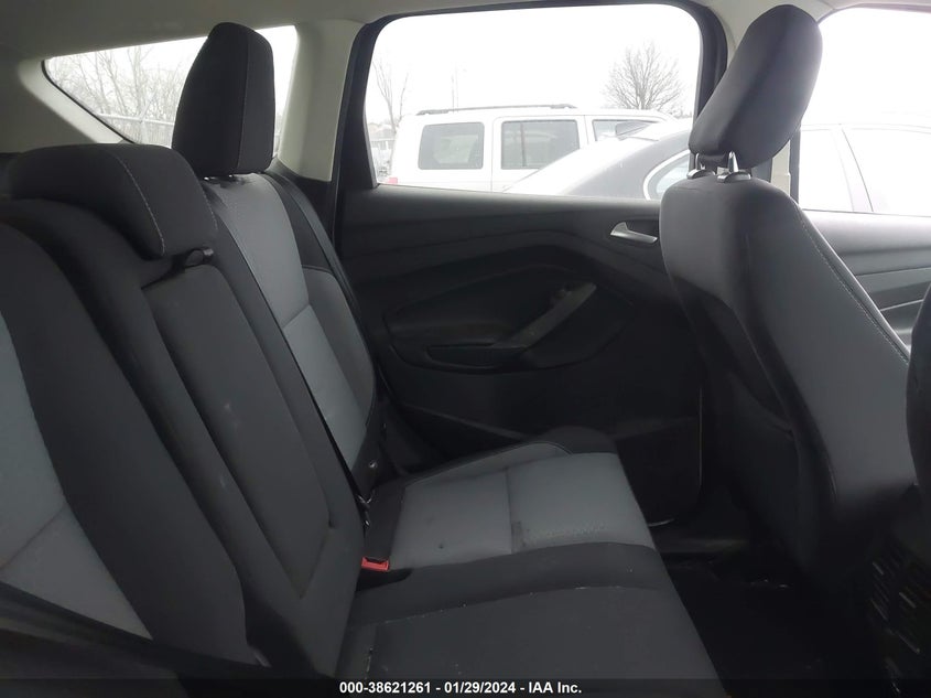 VIN 1FMCU0GD4JUC95183 2018 FORD ESCAPE SE