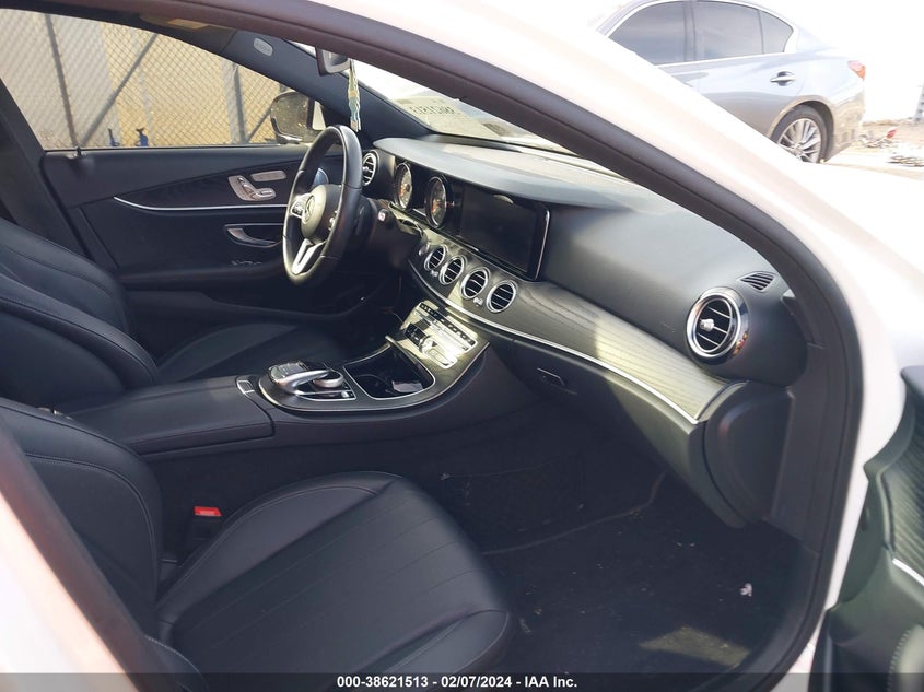 2019 MERCEDES-BENZ E 300 - WDDZF4JB2KA568220