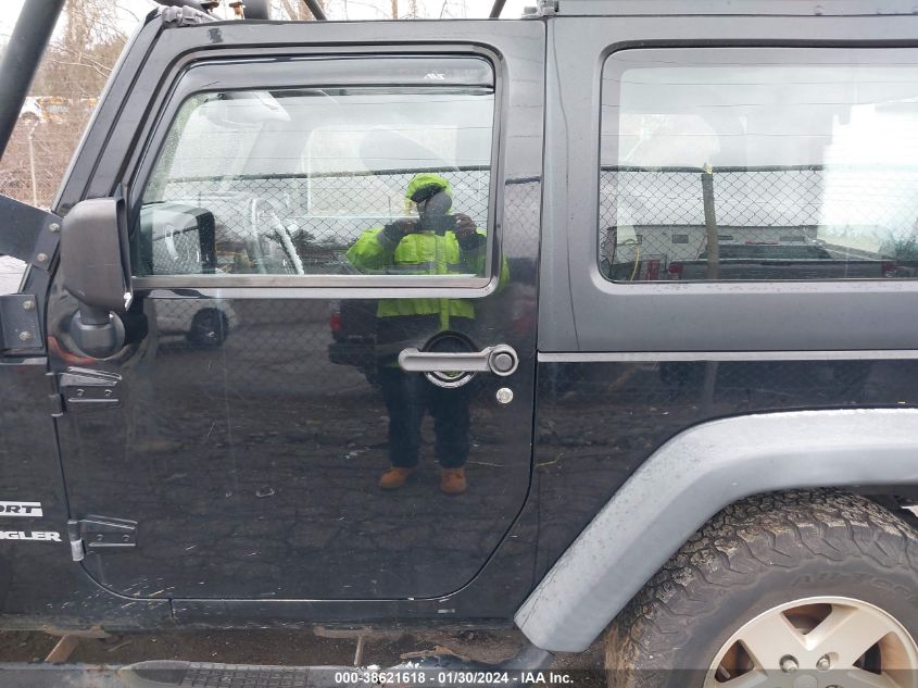 1C4AJWAG6DL556964 2013 Jeep Wrangler Sport