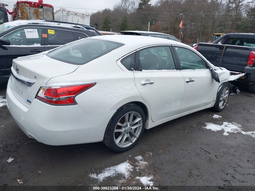2014 NISSAN ALTIMA auction photo 4