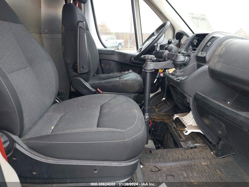 2016 Ram Promaster 1500 Low Roof VIN: 3C6TRVAG3GE127829 Lot: 38624088