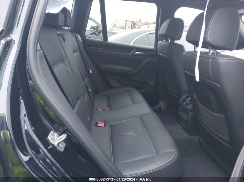 VIN 5UXWX9C36H0T24693 2017 BMW X3 XDRIVE28I