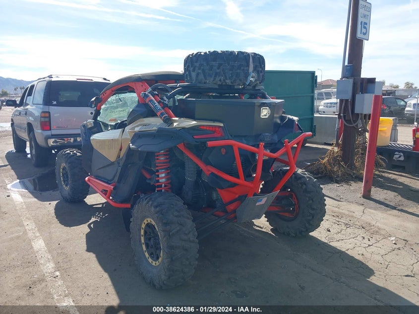 VIN 3JBVXAW24HK001966 2017 CAN-AM MAVERICK X3 X RS TURBO R