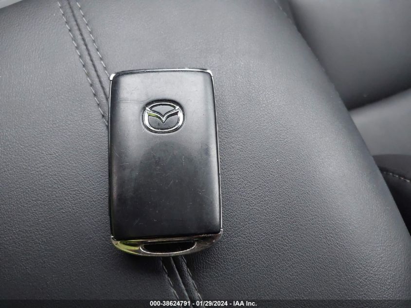 Фото: 3MVDMBBL9MM240044 - 11