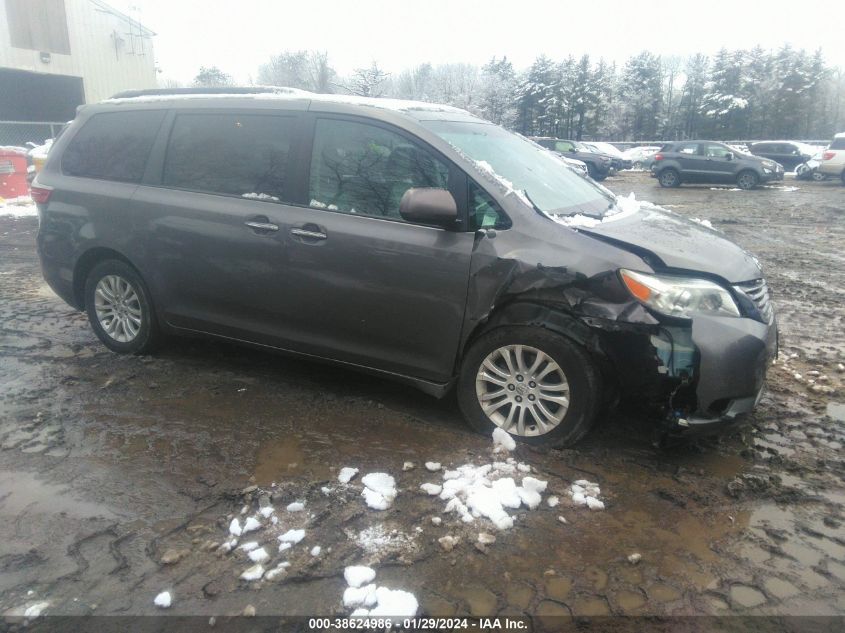 5TDYK3DC6FS623843 2015 TOYOTA SIENNA, photo no. 13