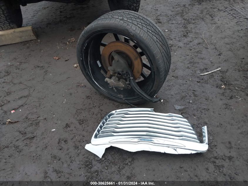 2012 Chrysler 300C VIN: 2C3CCAETXCH136573 Lot: 38625661