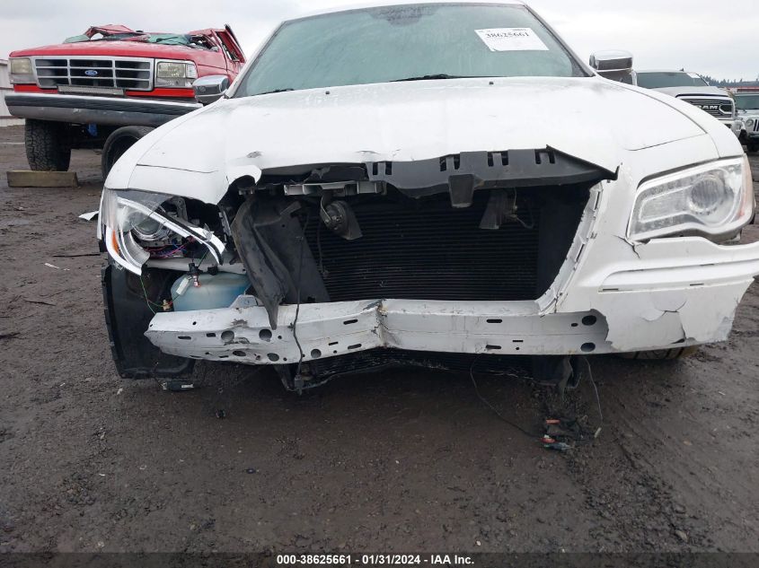 2012 Chrysler 300C VIN: 2C3CCAETXCH136573 Lot: 38625661