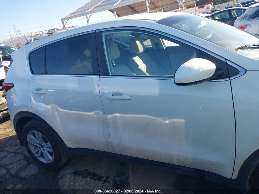VIN KNDPM3AC8H7165746 2017 KIA SPORTAGE LX