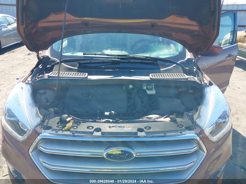 VIN 1FMCU0GD9HUE30183 2017 FORD ESCAPE SE