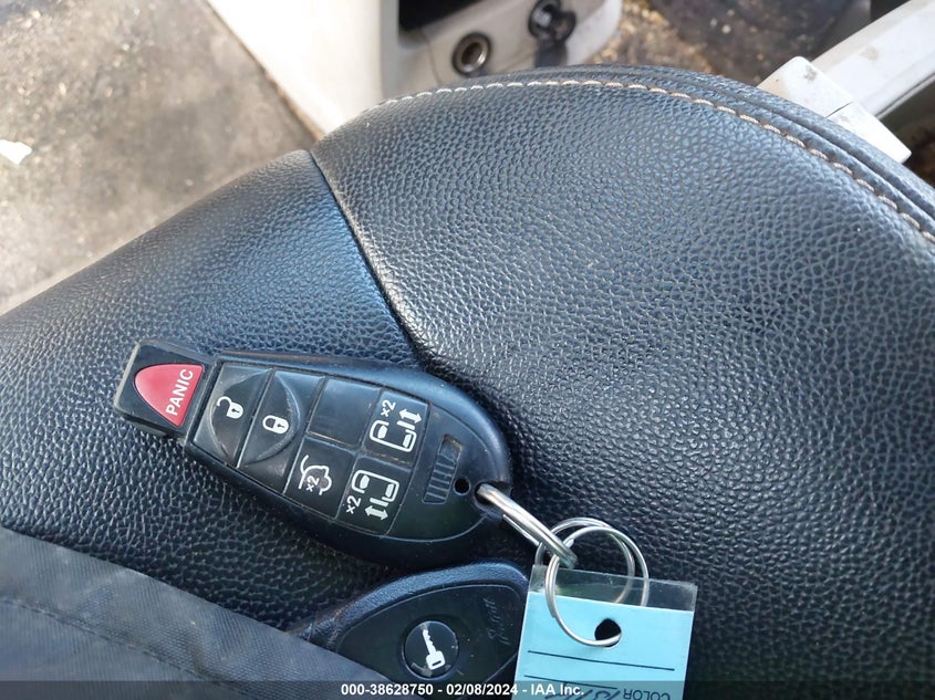 2015 CHRYSLER TOWN & COUNTRY TOURING - 2C4RC1BG9FR583553