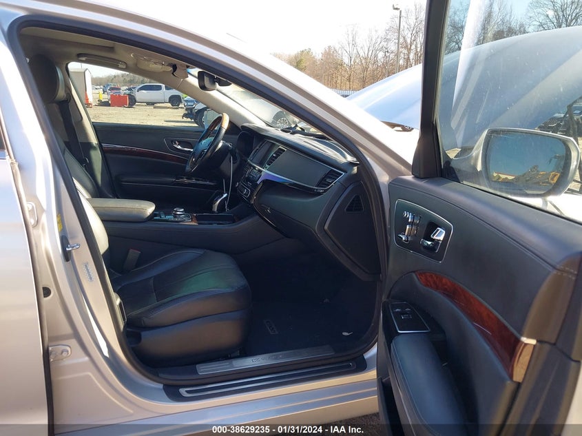 2015 Kia K900 Luxury VIN: KNALW4D49F6017088 Lot: 38629235