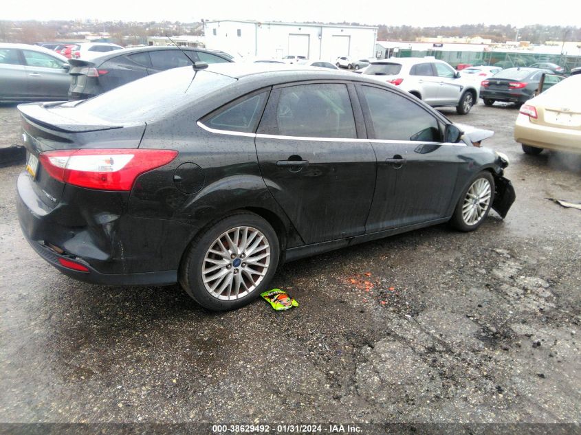 VIN 1FADP3J26EL240258 2014 FORD FOCUS no.4