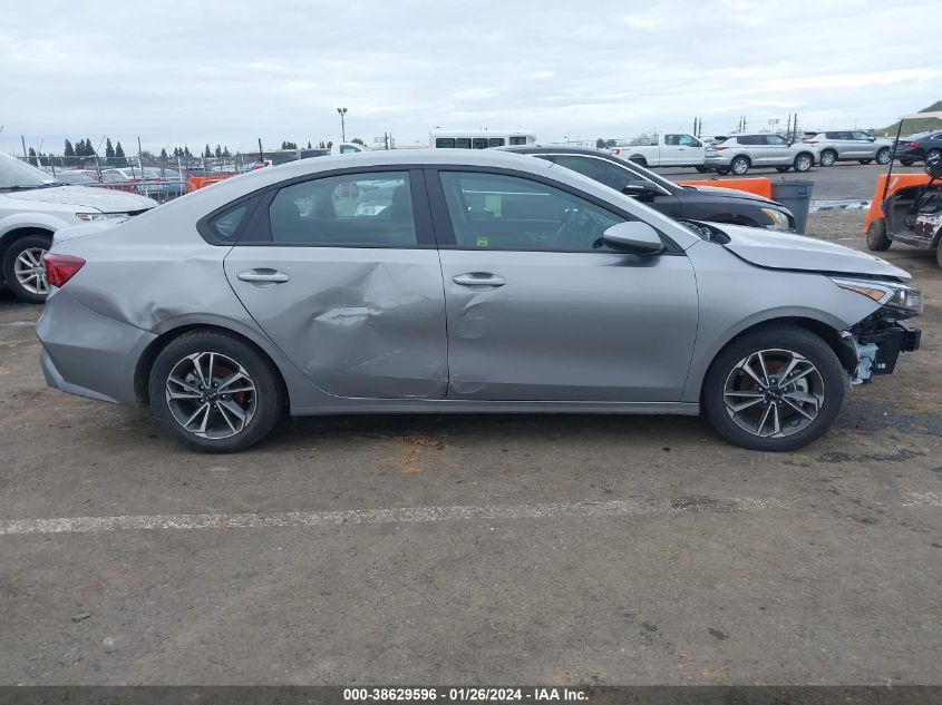 2023 Kia Forte Lxs VIN: 3KPF24AD4PE688177 Lot: 38629596