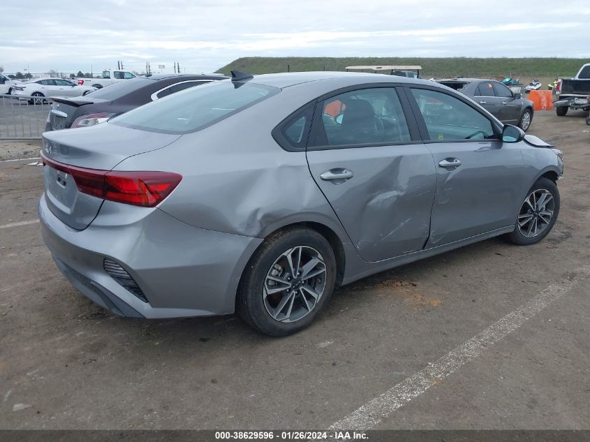 2023 Kia Forte Lxs VIN: 3KPF24AD4PE688177 Lot: 38629596