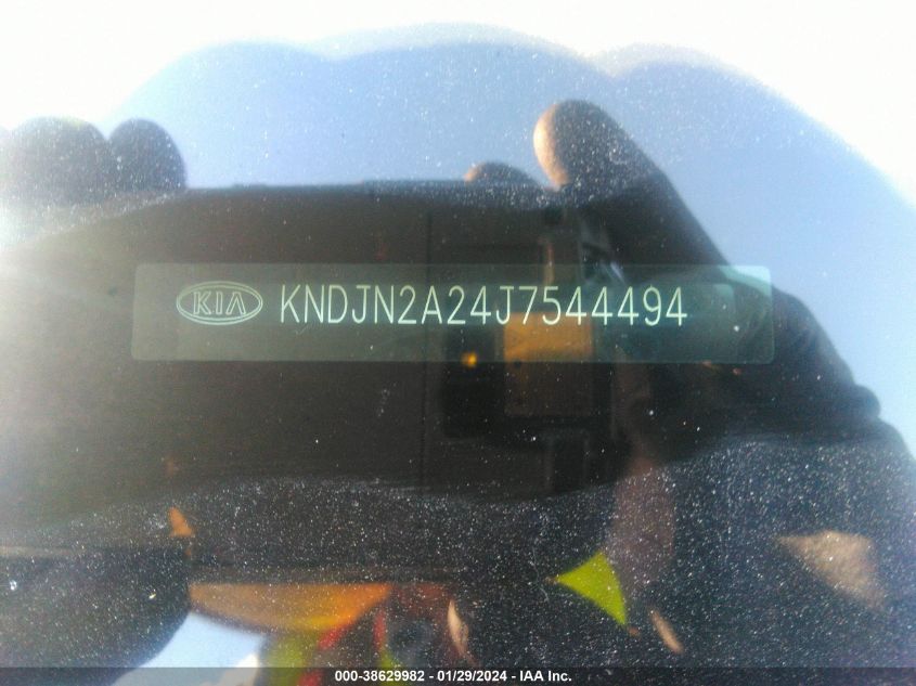 KNDJN2A24J7544494 2018 Kia Soul