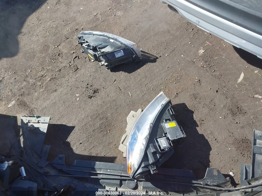 2016 VOLVO XC70 T5 PLATINUM - YV4612NM0G1265128