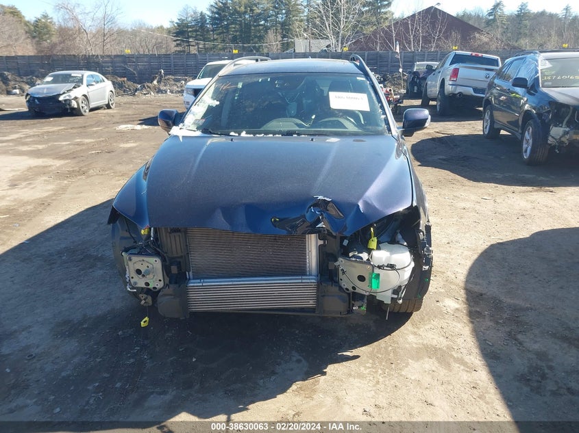 2016 VOLVO XC70 T5 PLATINUM - YV4612NM0G1265128