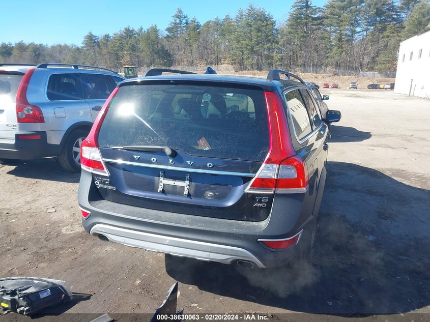 2016 VOLVO XC70 T5 PLATINUM - YV4612NM0G1265128