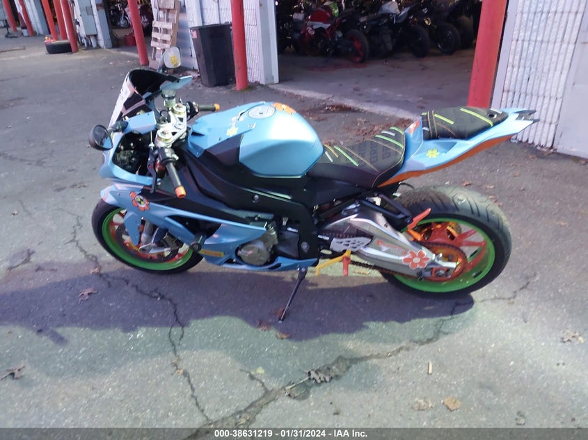 2010 BMW S 1000 RR - WB1051708AZV40199