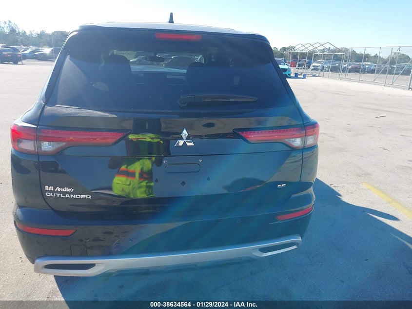 2024 Mitsubishi Outlander Se 2.5 2Wd/Se Black Edition S-Awc VIN: JA4J3VA85RZ003430 Lot: 38634564