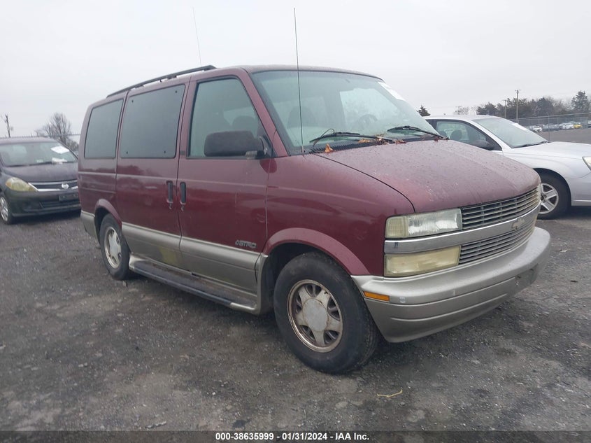 CHEVROLET ASTRO PASSENGER 2002. Lot# 38635999. VIN 1GNDM19XX2B103307. Photo 1