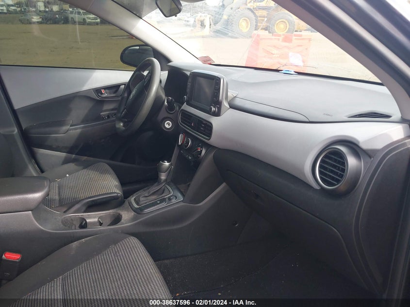 VIN KM8K1CAA6MU735333 2021 HYUNDAI KONA SE
