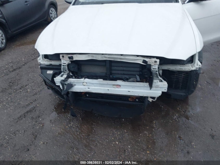 VIN SAJAJ4FX6KCP45450 2019 JAGUAR XE PREMIUM
