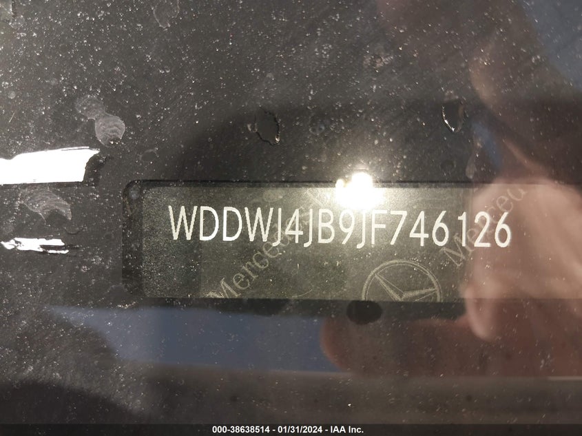 2018 MERCEDES-BENZ C VIN: WDDWJ4JB9JF746126