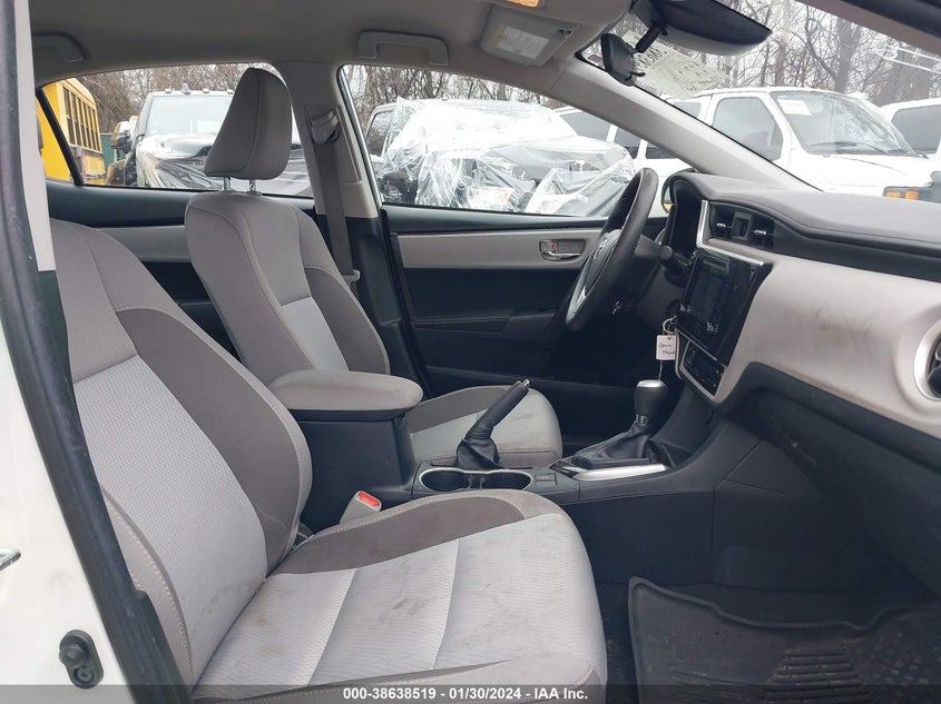 2T1BURHE0JC042578 2018 Toyota Corolla Le