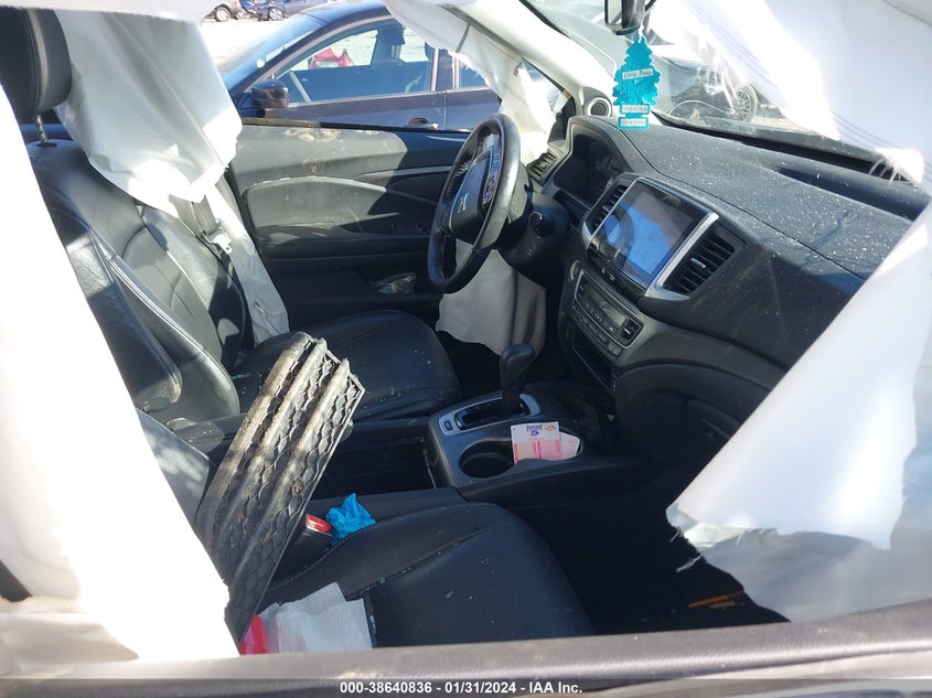5FNYF6H5XHB050874 2017 HONDA PILOT photo no. 5