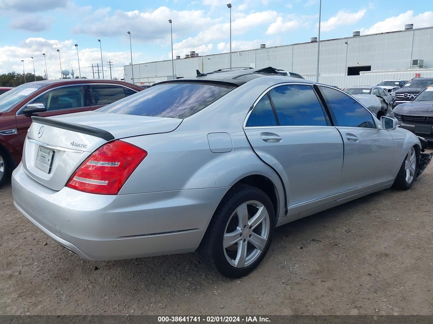 2011 Mercedes-Benz S 550 4Matic VIN: WDDNG8GB6BA406990 Lot: 38641741