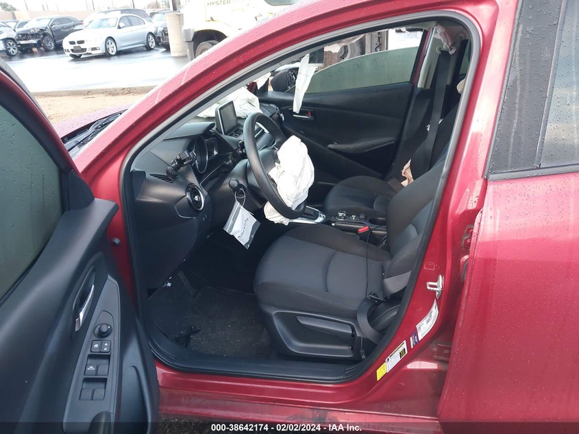 VIN 3MYDLBYV5JY309105 2018 TOYOTA YARIS IA