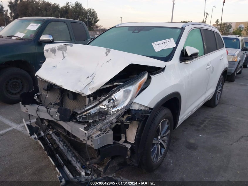 2018 TOYOTA HIGHLANDER VIN: 5TDKZRFH8JS266350