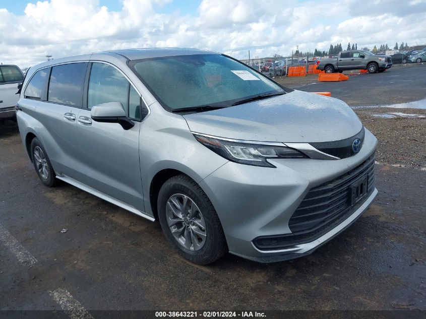 TOYOTA-SIENNA-5TDKSKFC0NS070604