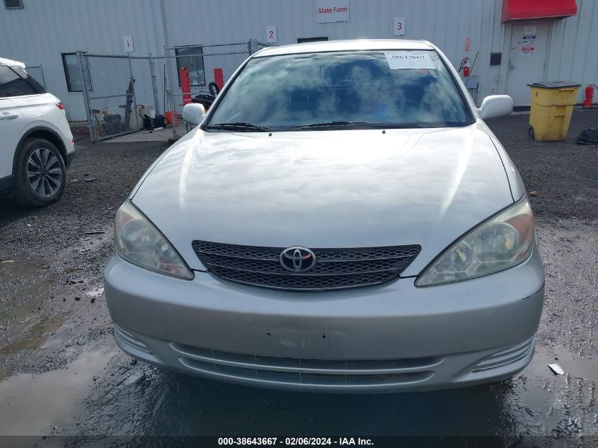 4T1BE32K84U812229 2004 Toyota Camry Le