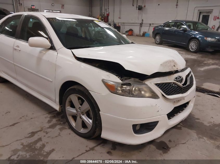 4T1BF3EK9BU737868 2011 Toyota Camry Se